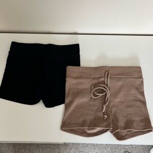 SET OF LOUNGE WEAR SHORTS (size: women’s small)